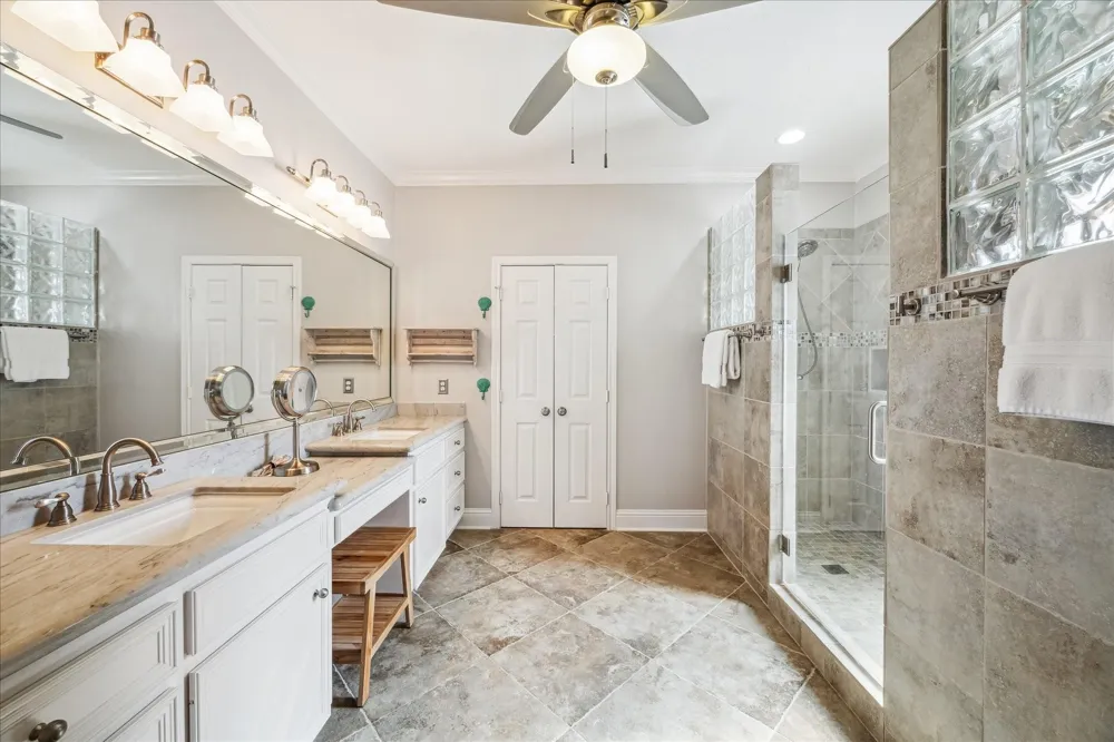 519 Westerly Drive Tiki Island, TX 77554