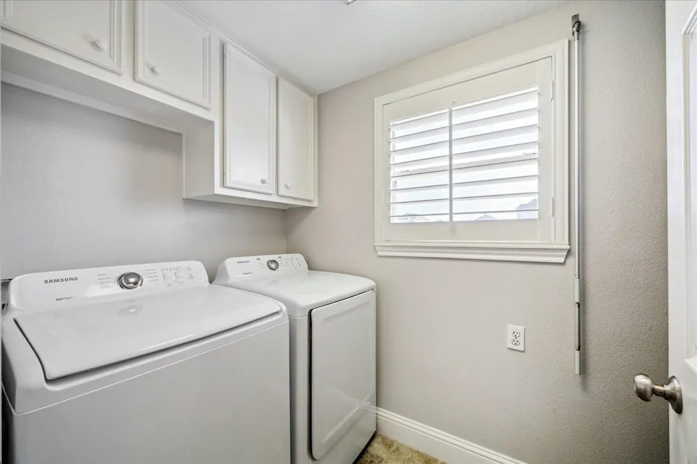 519 Westerly Drive Tiki Island, TX 77554