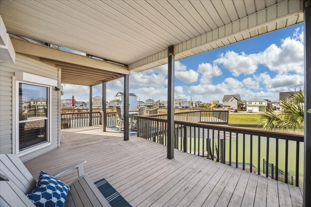 519 Westerly Drive Tiki Island, TX 77554