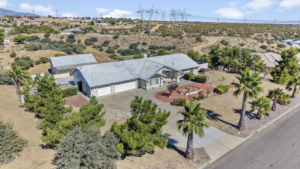6754 Braceo Street Oak Hills, CA 92344