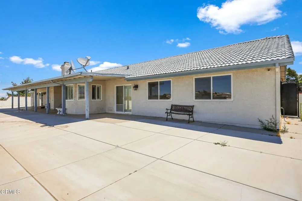 6754 Braceo Street Oak Hills, CA 92344
