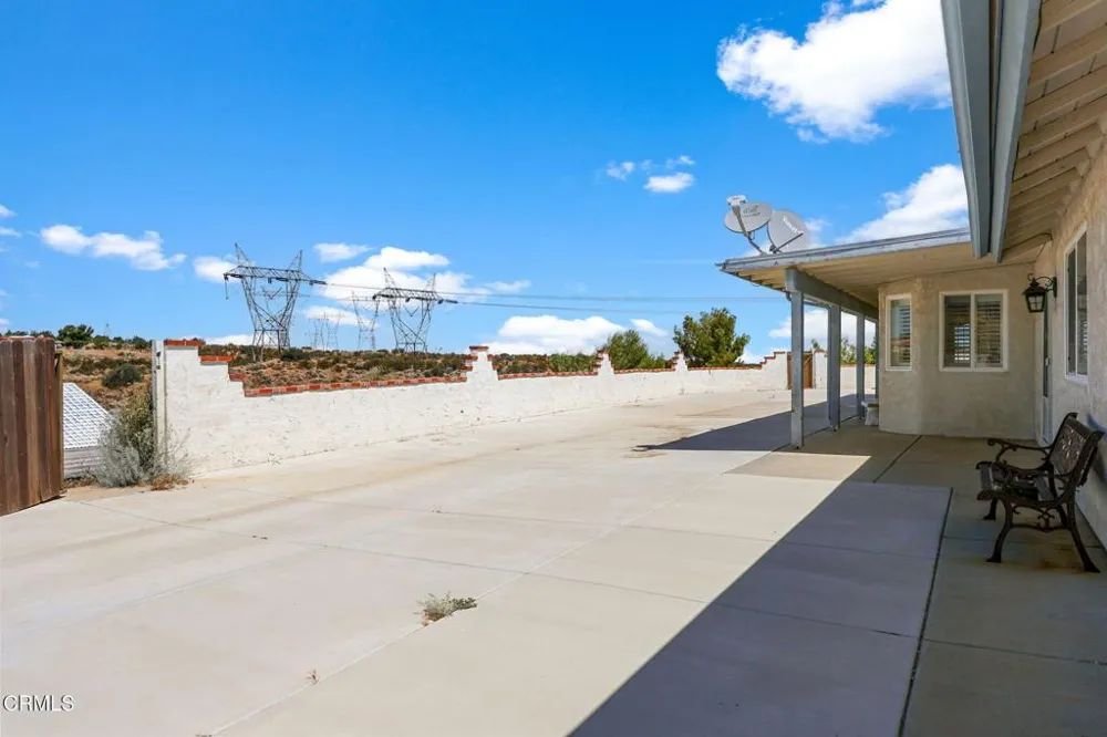 6754 Braceo Street Oak Hills, CA 92344