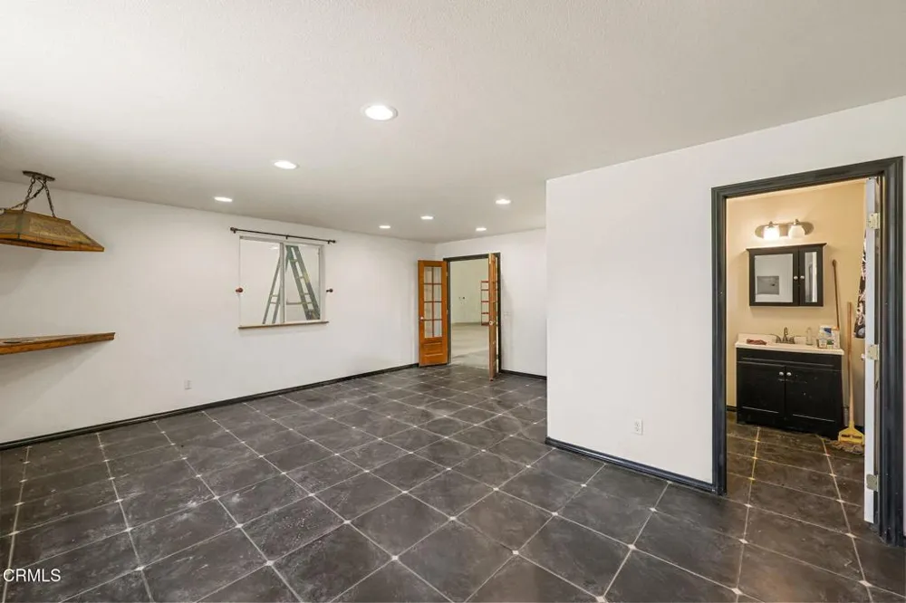 6754 Braceo Street Oak Hills, CA 92344