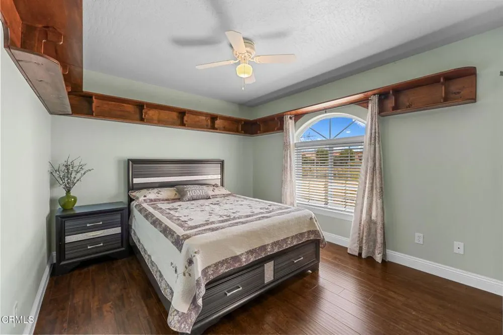6754 Braceo Street Oak Hills, CA 92344