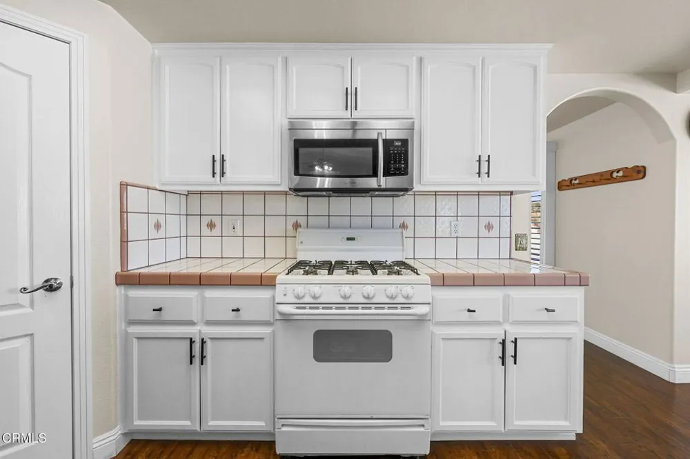 6754 Braceo Street Oak Hills, CA 92344