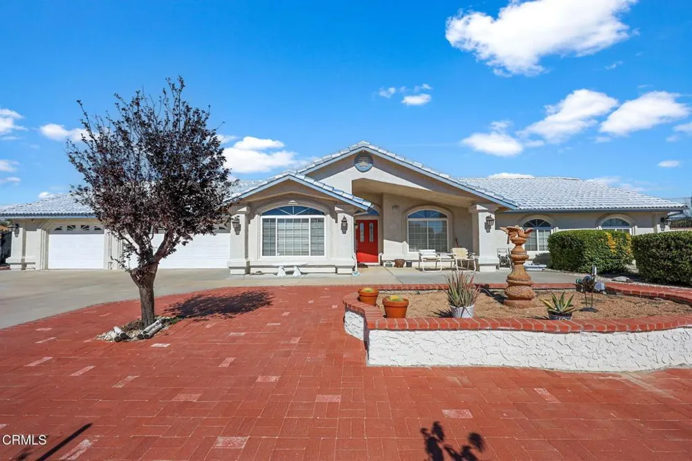 6754 Braceo Street Oak Hills, CA 92344