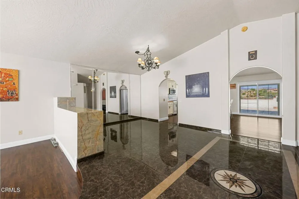 6754 Braceo Street Oak Hills, CA 92344