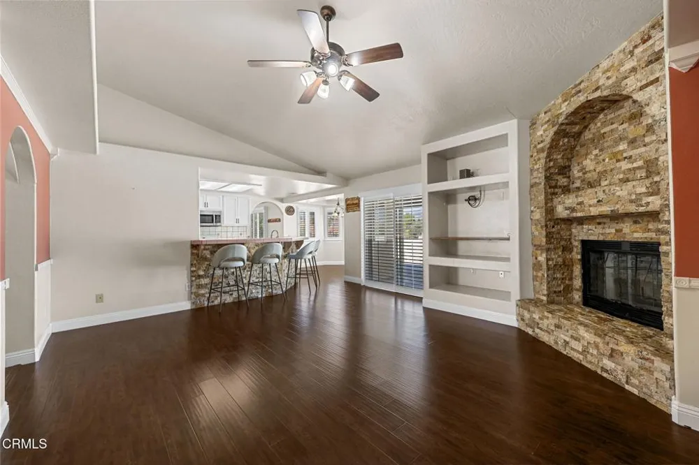 6754 Braceo Street Oak Hills, CA 92344