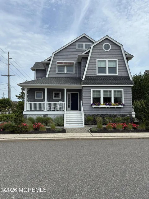 104 Stephens Place