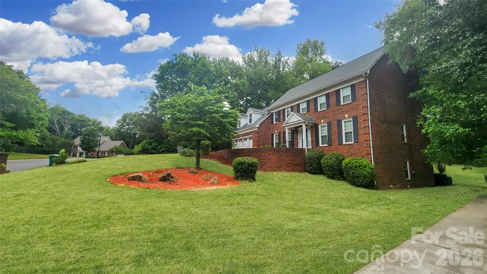 8331 Dunstaff Road Charlotte, NC 28269