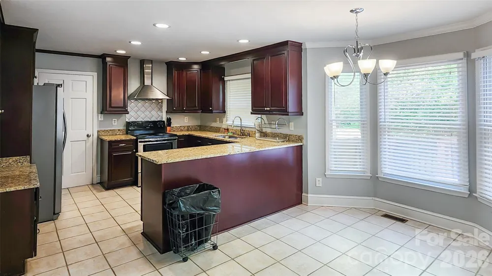 8331 Dunstaff Road Charlotte, NC 28269