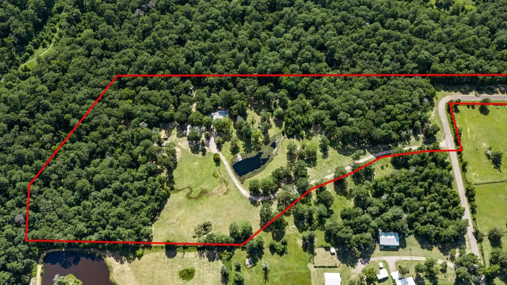 8952 County Line Road Willis, TX 77378