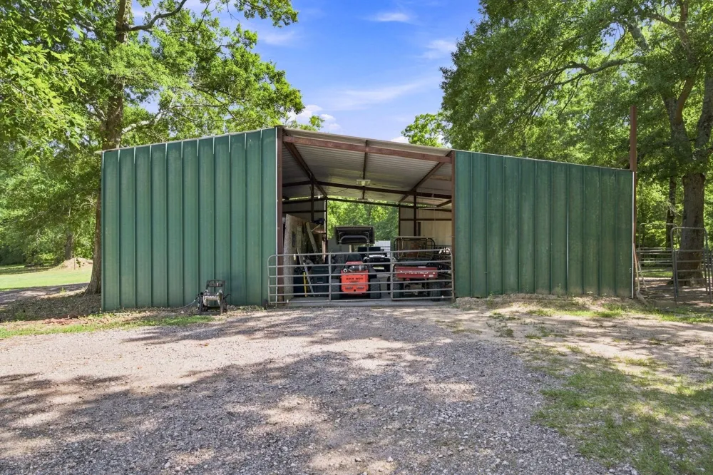 8952 County Line Road Willis, TX 77378