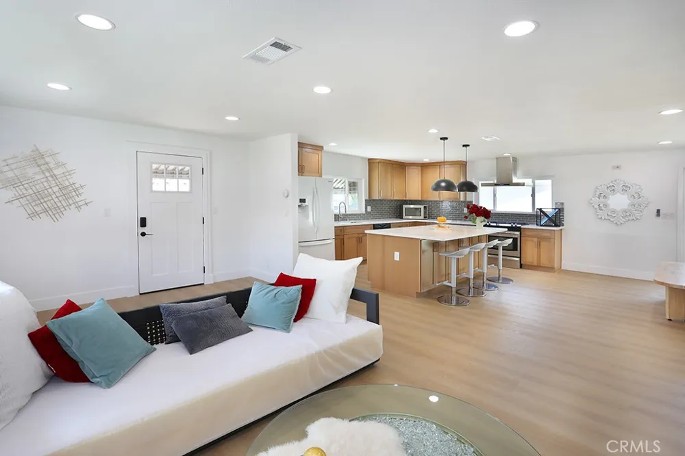 11052 Faye Avenue Garden Grove, CA 92840