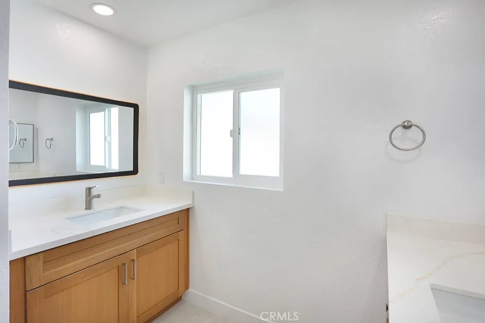 11052 Faye Avenue Garden Grove, CA 92840