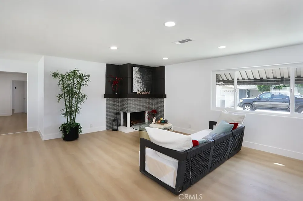 11052 Faye Avenue Garden Grove, CA 92840