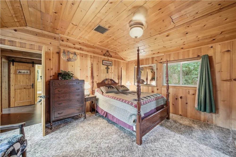 9160 Coffey Forest Falls, CA 92339