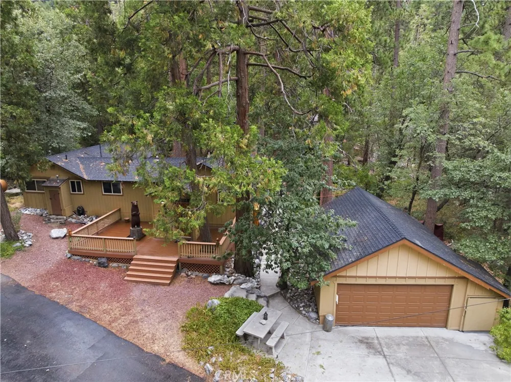 9160 Coffey Forest Falls, CA 92339