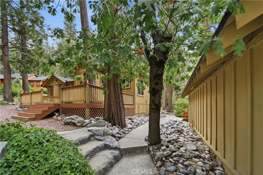 9160 Coffey Forest Falls, CA 92339