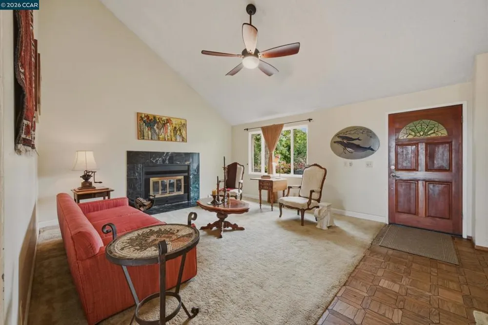 104 Gill Way Benicia, CA 94510