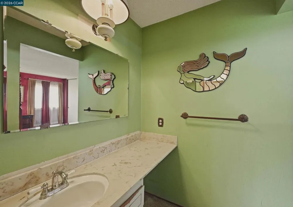 104 Gill Way Benicia, CA 94510