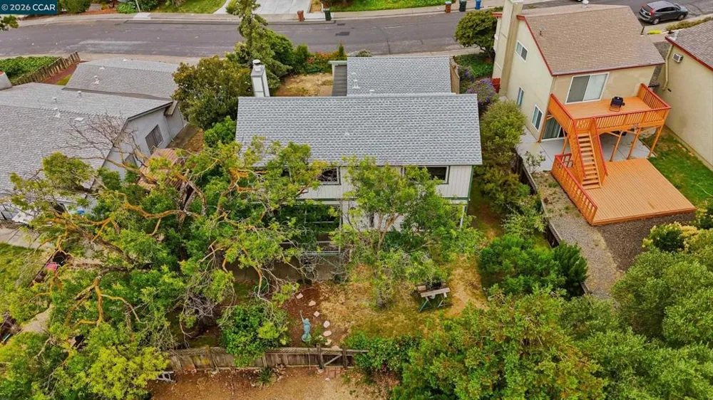 104 Gill Way Benicia, CA 94510