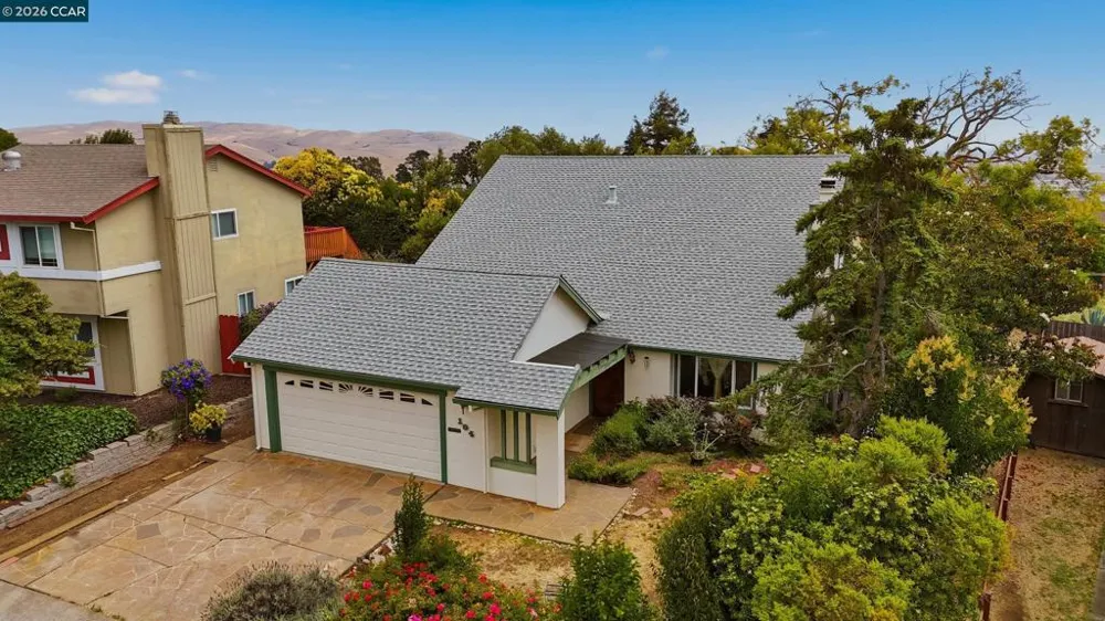 104 Gill Way Benicia, CA 94510
