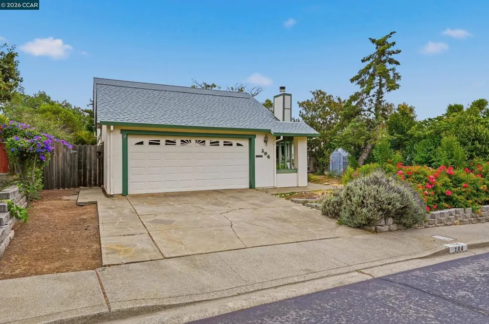 104 Gill Way Benicia, CA 94510