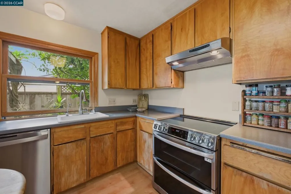 104 Gill Way Benicia, CA 94510