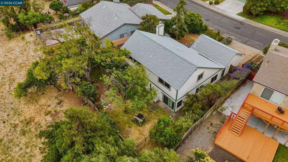 104 Gill Way Benicia, CA 94510