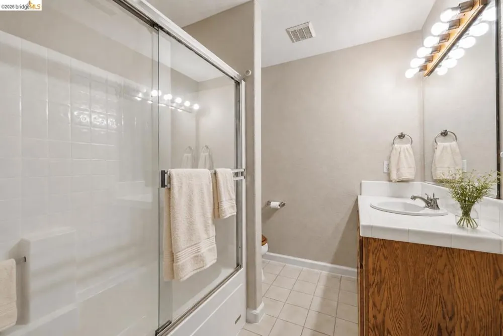 10597 River oak Jamestown, CA 95327