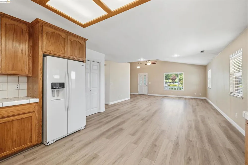 10597 River oak Jamestown, CA 95327
