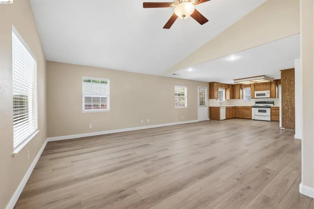 10597 River oak Jamestown, CA 95327