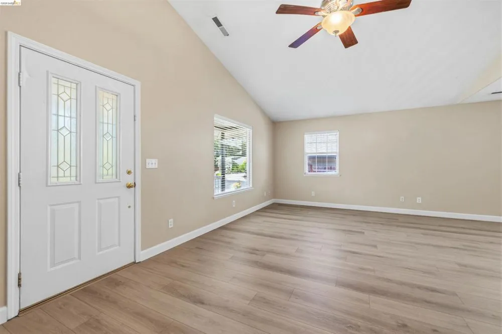 10597 River oak Jamestown, CA 95327