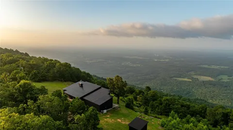 11334 Pool Hollow Road