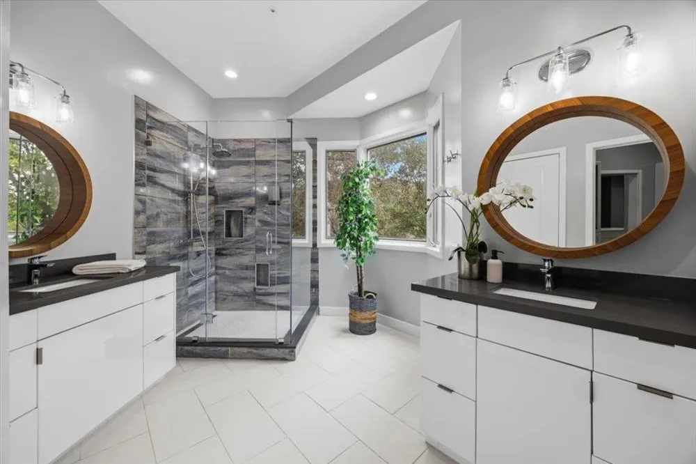 3208 Longfellow Drive Belmont, CA 94002