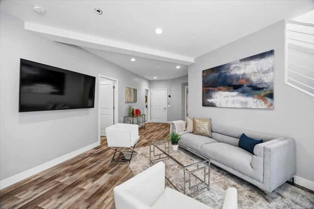 3208 Longfellow Drive Belmont, CA 94002