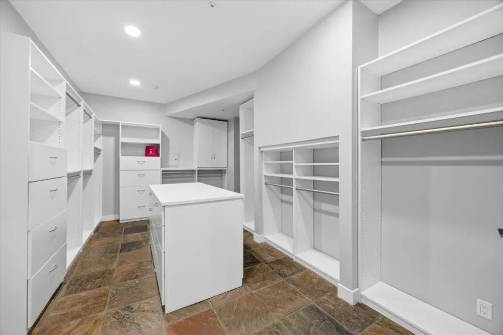 3208 Longfellow Drive Belmont, CA 94002