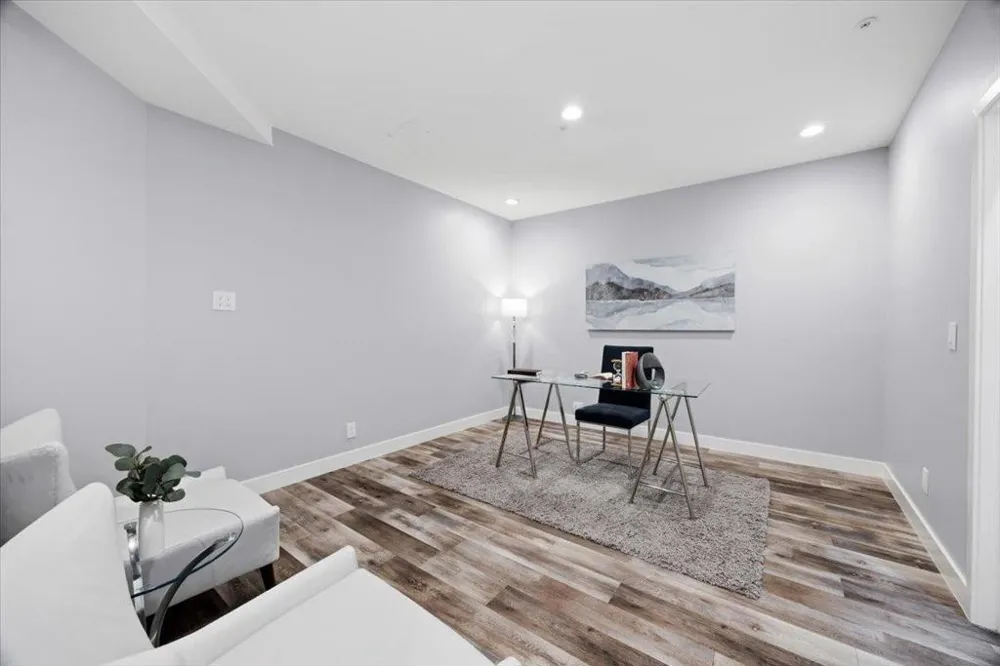 3208 Longfellow Drive Belmont, CA 94002