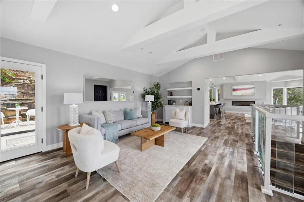 3208 Longfellow Drive Belmont, CA 94002