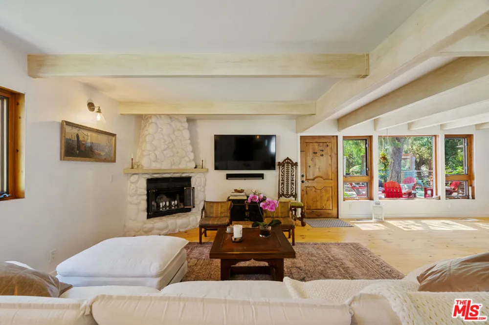 1640 Old Topanga Canyon Road Topanga, CA 90290