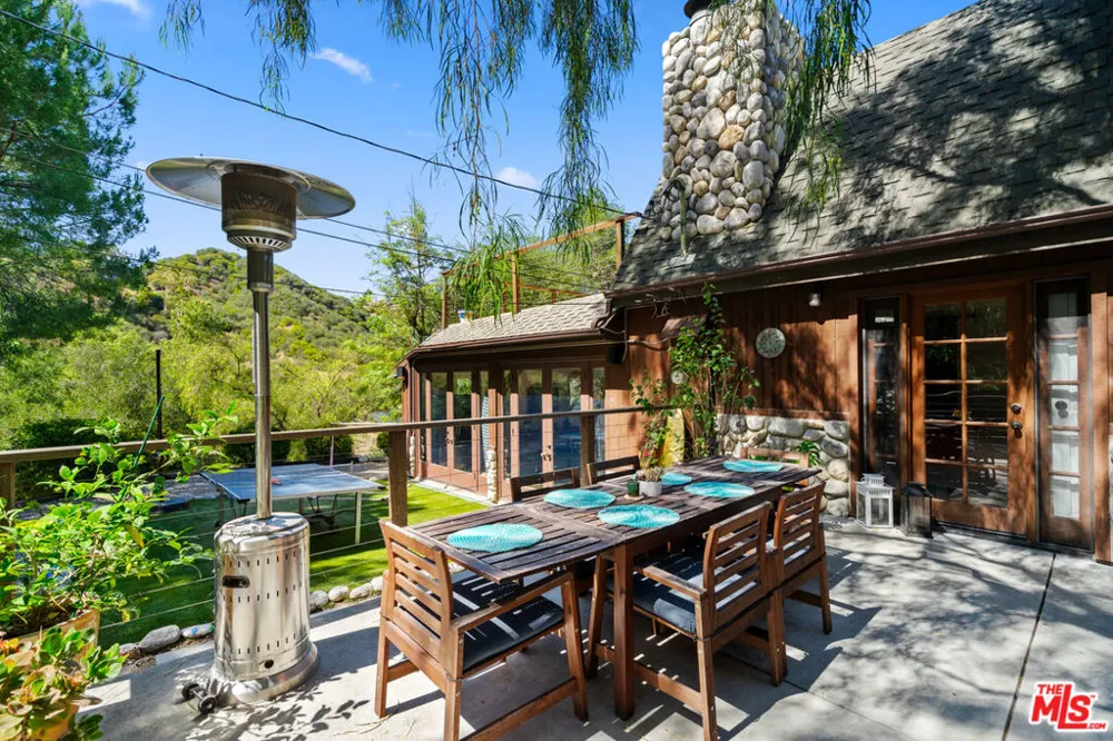 1640 Old Topanga Canyon Road Topanga, CA 90290