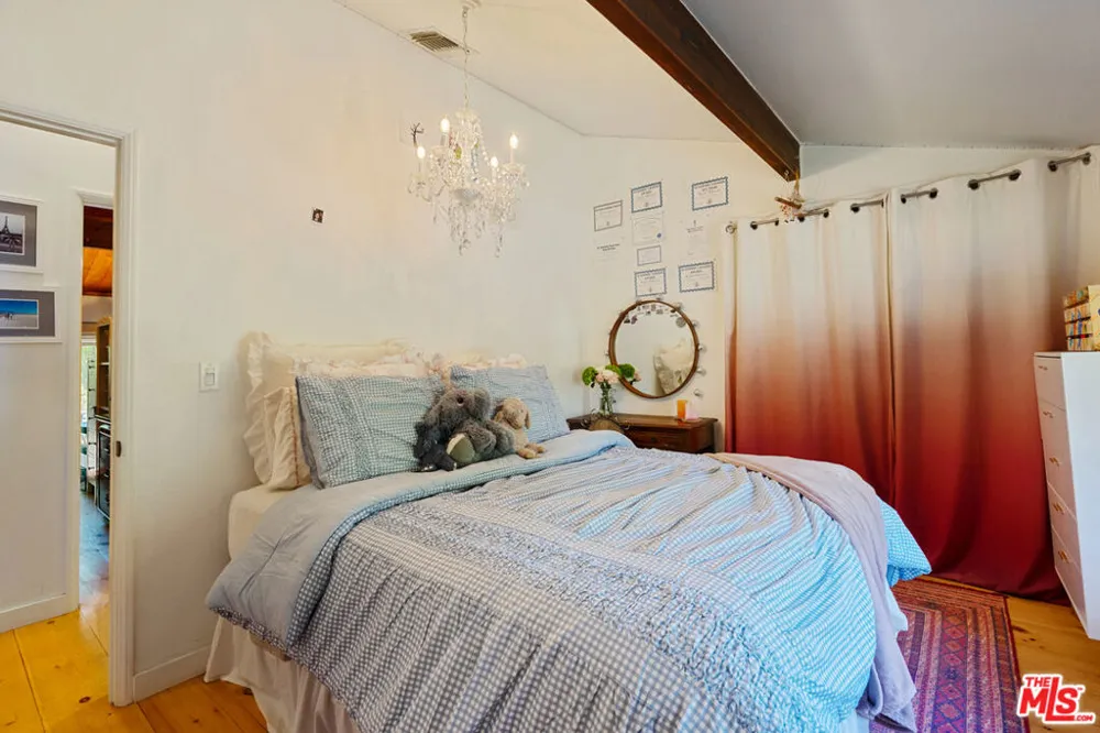 1640 Old Topanga Canyon Road Topanga, CA 90290