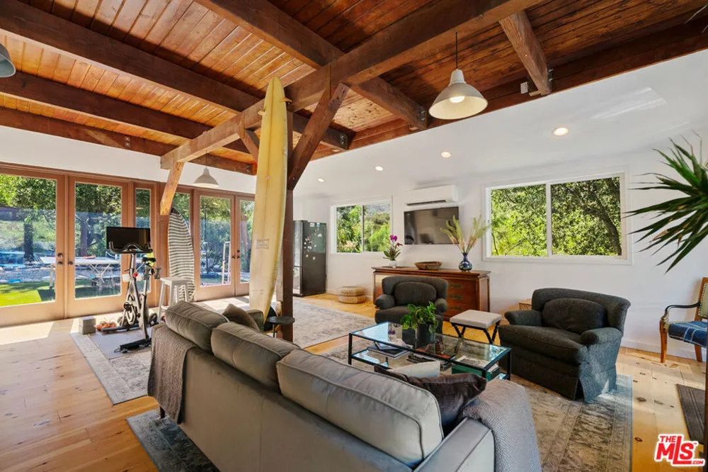 1640 Old Topanga Canyon Road Topanga, CA 90290