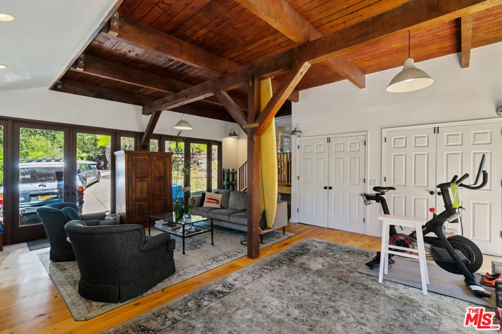 1640 Old Topanga Canyon Road Topanga, CA 90290