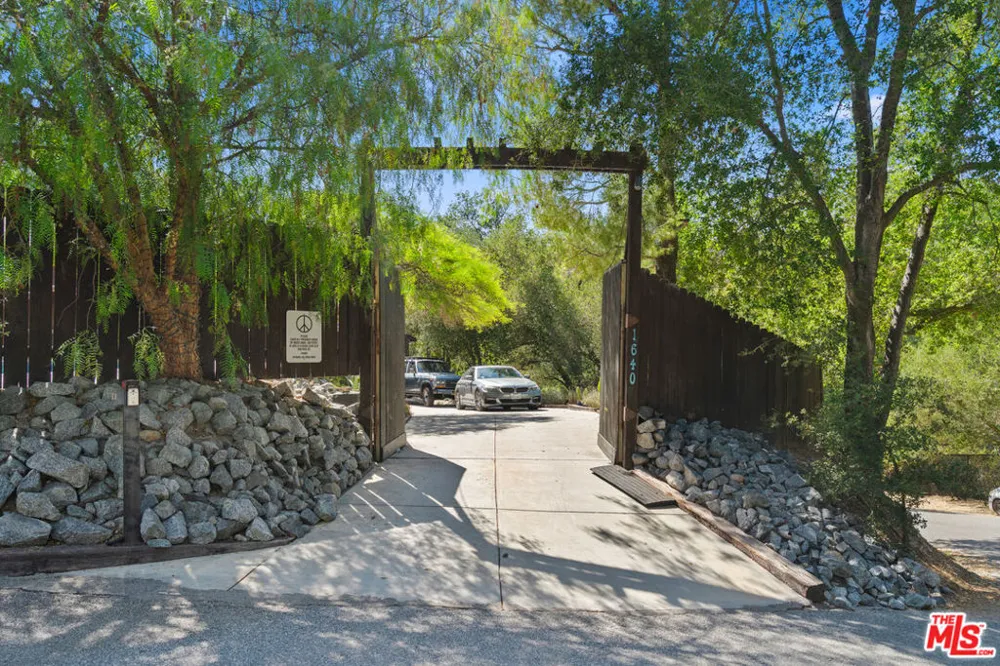 1640 Old Topanga Canyon Road Topanga, CA 90290