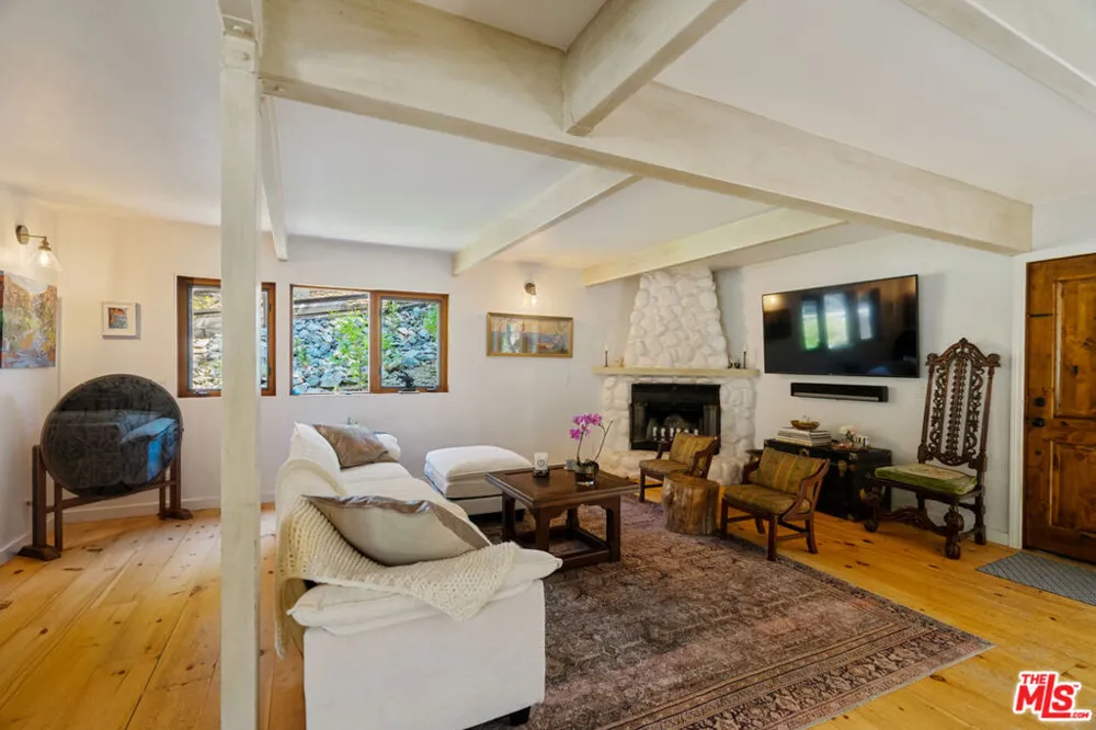 1640 Old Topanga Canyon Road Topanga, CA 90290
