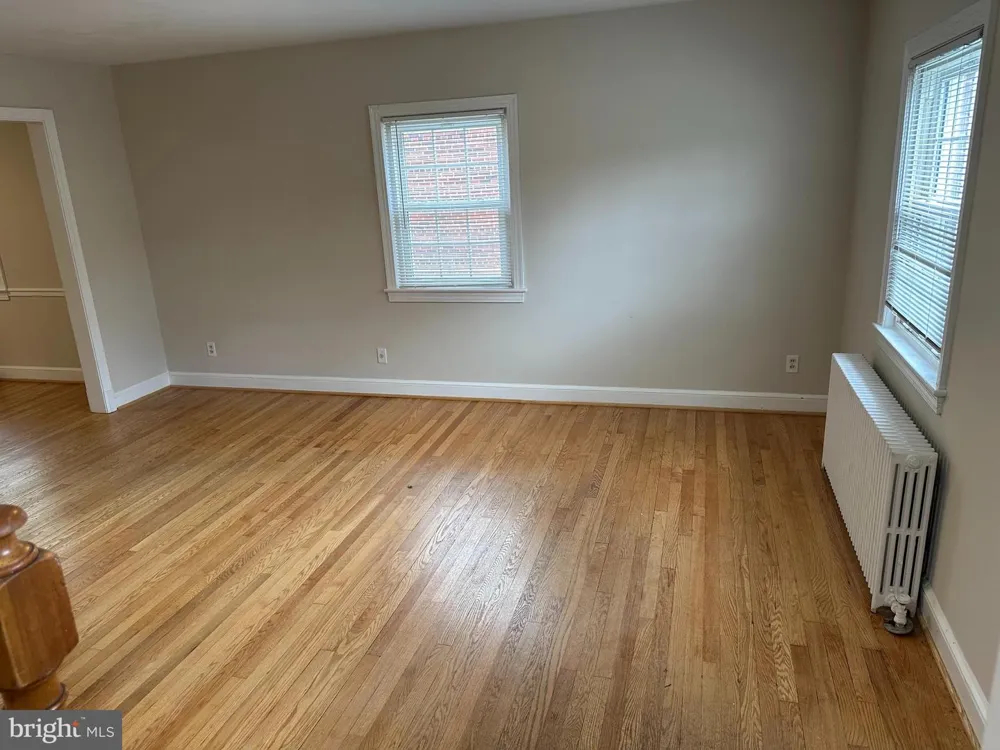 622 OAKLAND STREET Arlington, VA 22203