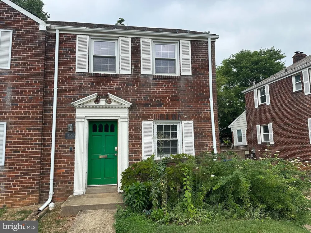 622 OAKLAND STREET Arlington, VA 22203
