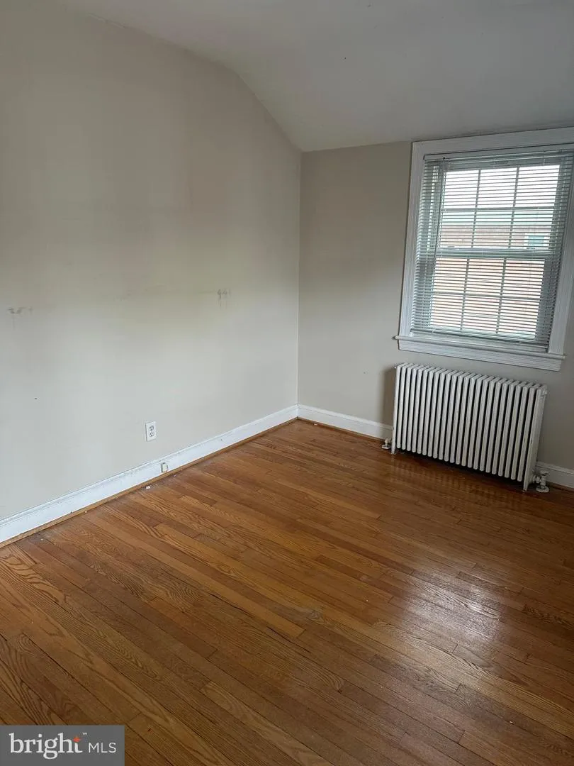 622 OAKLAND STREET Arlington, VA 22203